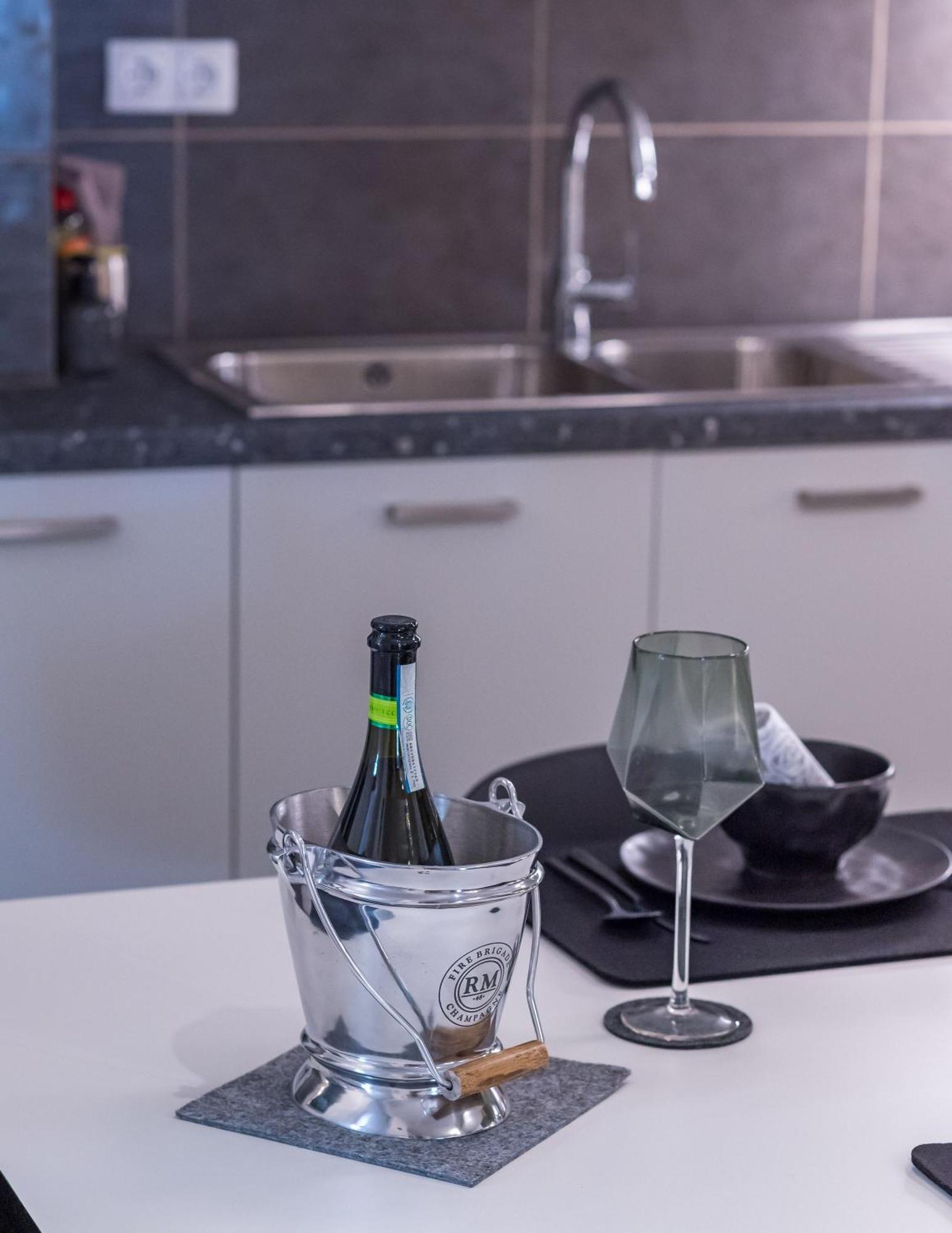Glyfada'S Cosy Apartments 雅典 外观 照片