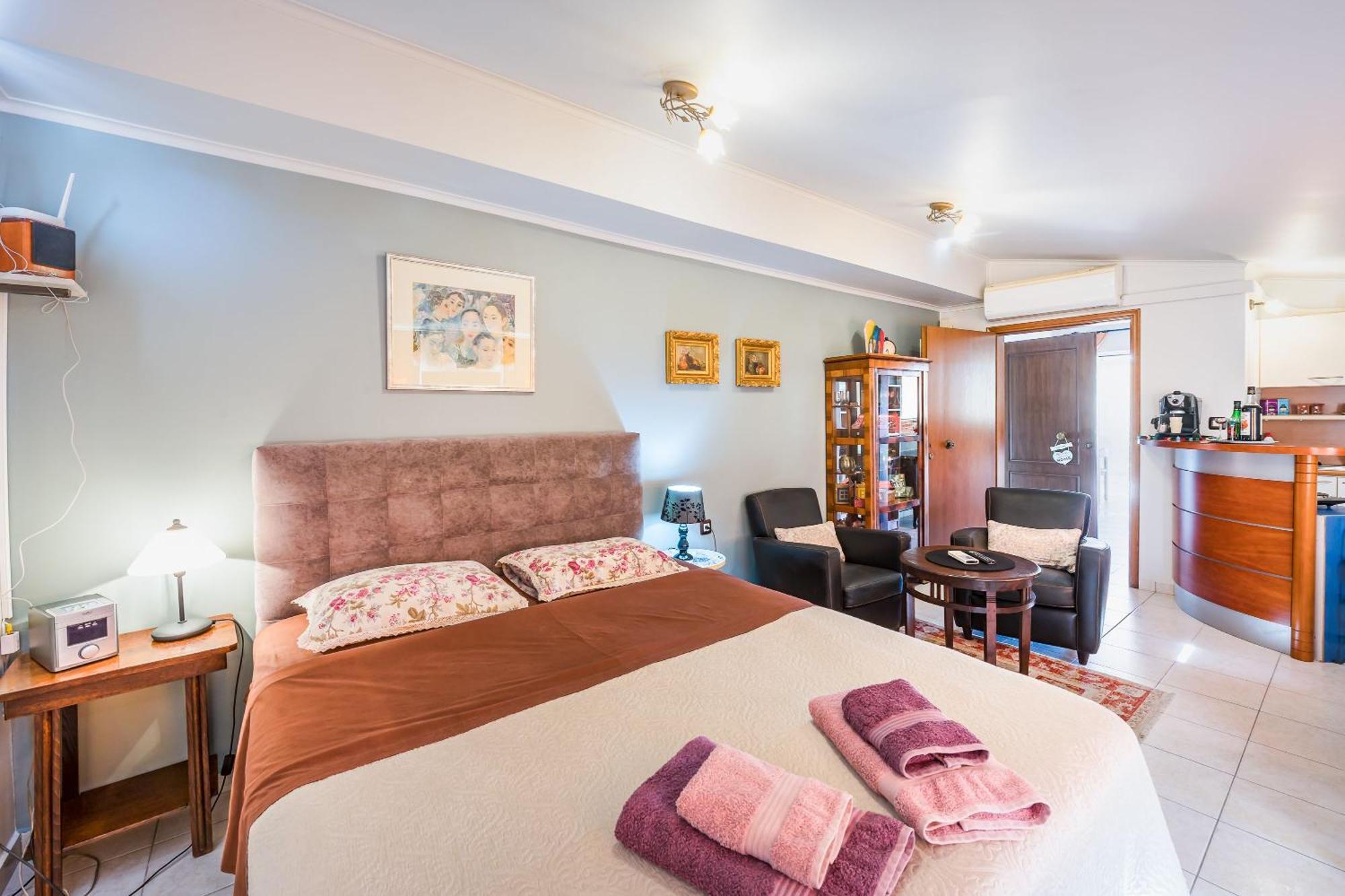 Glyfada'S Cosy Apartments 雅典 外观 照片